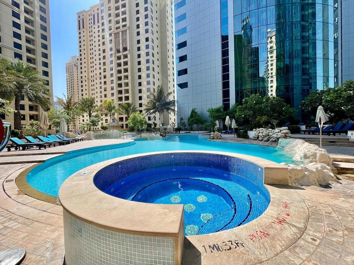Ar Holiday Home Jbr Dubai Exterior photo